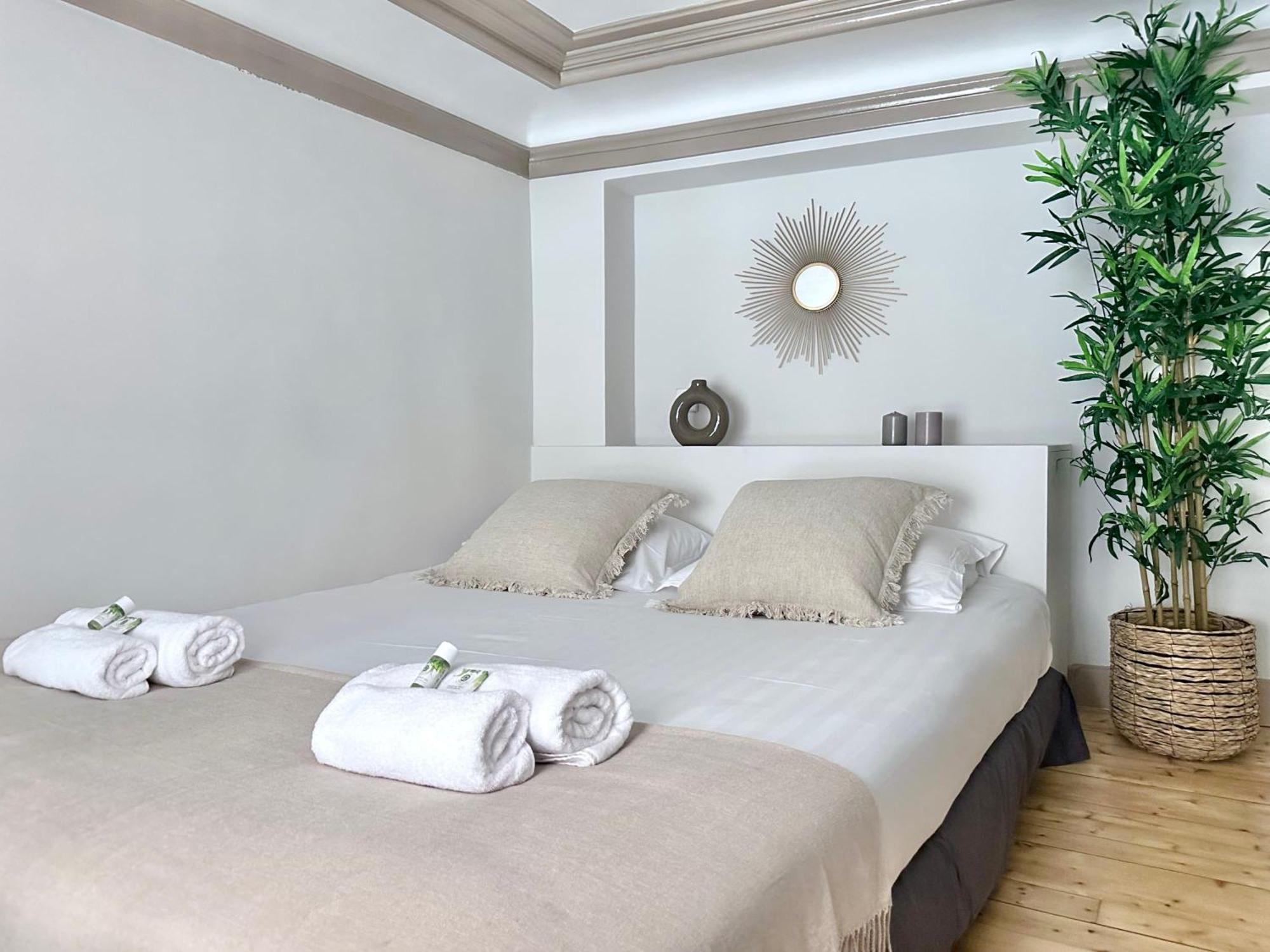 Modern & Dreamy Duplex In Le Marais * Paris